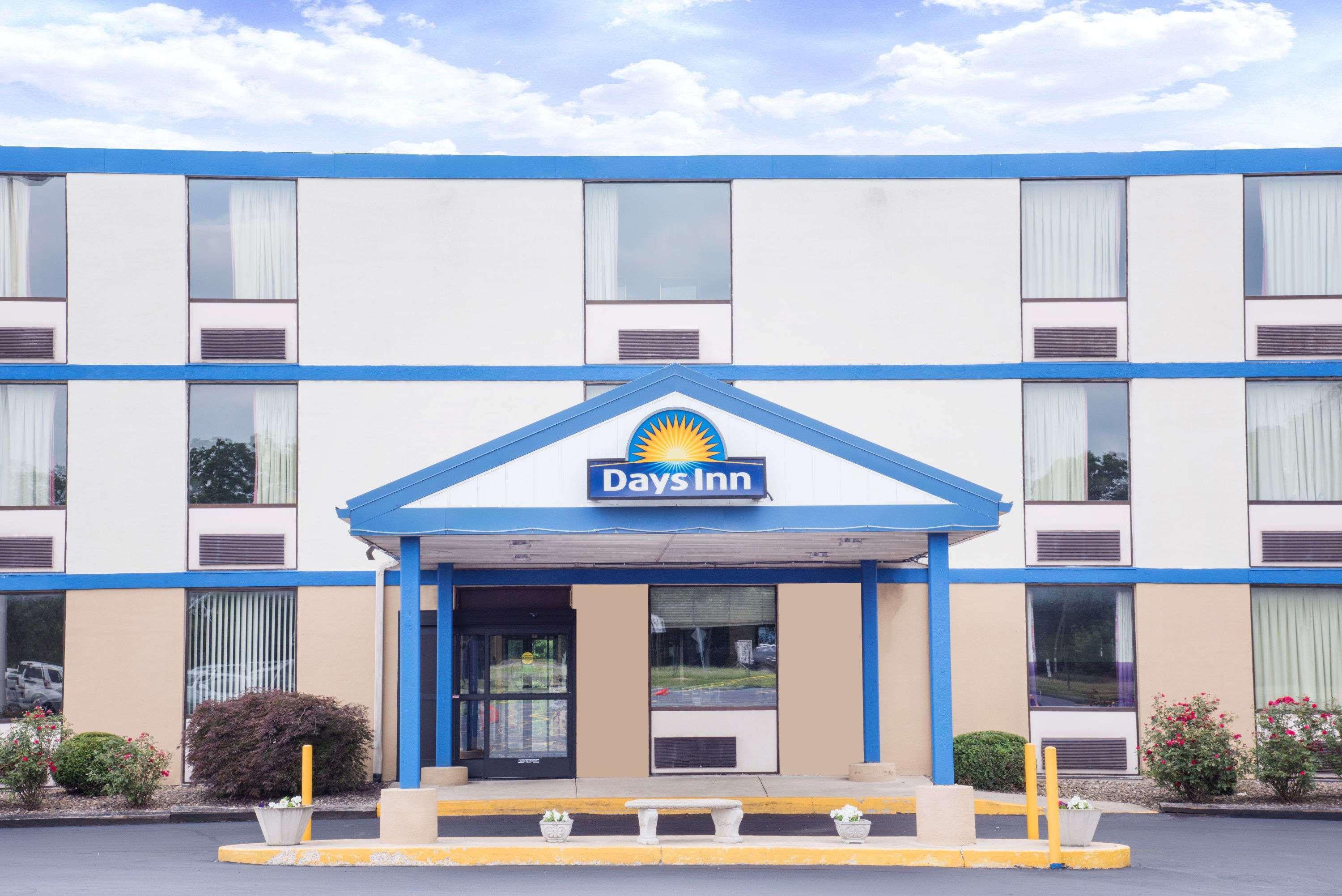 Days Inn By Wyndham Chambersburg Eksteriør billede