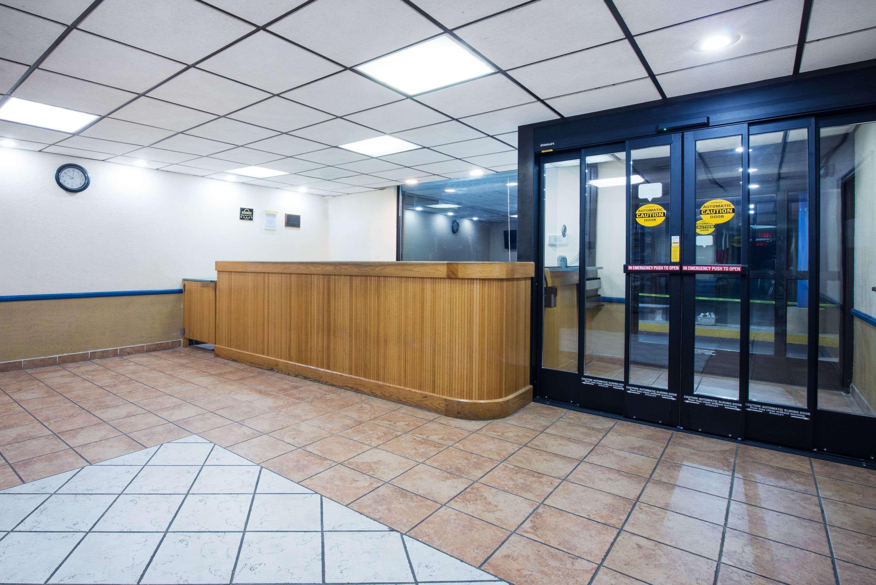 Days Inn By Wyndham Chambersburg Eksteriør billede